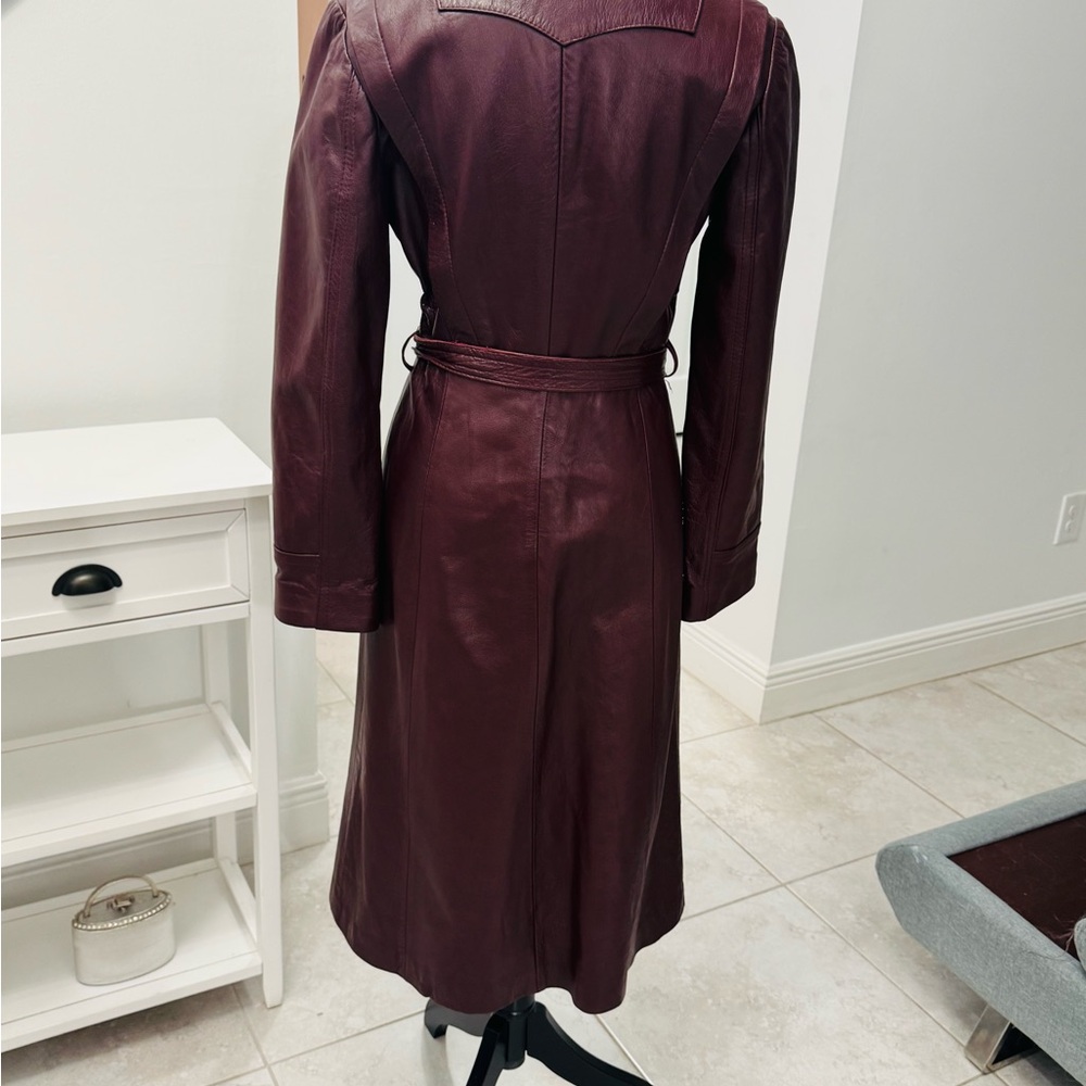 Women's Leather Trench Coat - Picture 9 of 16